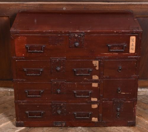 JAPANESE TANSU RED LACQUERED CHEST - ADDITIONAL PHOTO 2