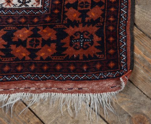 VINTAGE MIDDLE EASTERN HAND WOVEN RUG - ADDITIONAL PHOTO 4