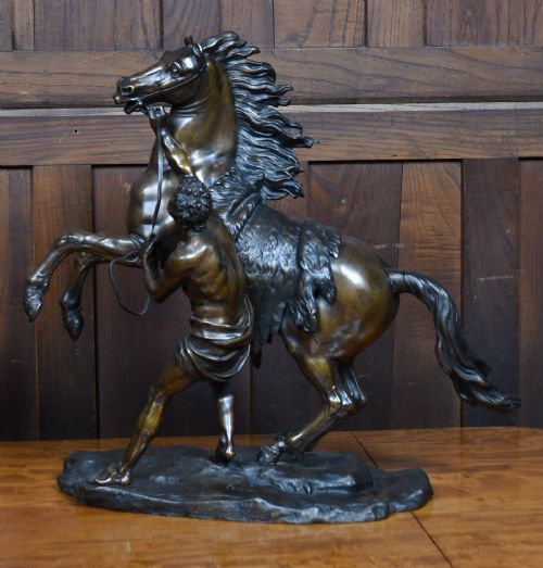 PAIR OF BRONZE MARLY HORSES AFTER GUILLAUME COUSTOU - ADDITIONAL PHOTO 1