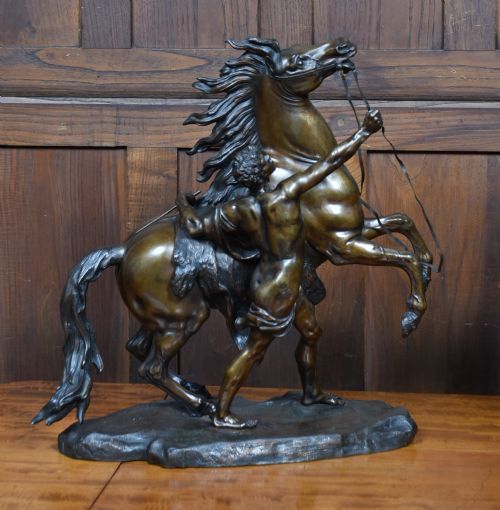 PAIR OF BRONZE MARLY HORSES AFTER GUILLAUME COUSTOU - ADDITIONAL PHOTO 2