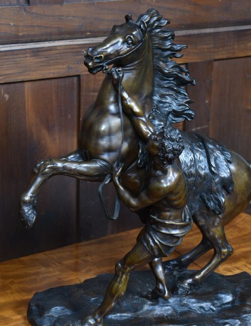 PAIR OF BRONZE MARLY HORSES AFTER GUILLAUME COUSTOU - ADDITIONAL PHOTO 6
