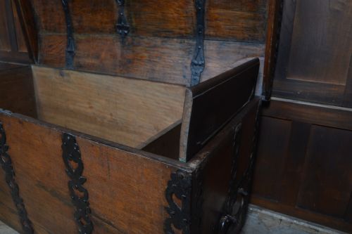 OAK COFFER STORAGE BLANKET BOX - ADDITIONAL PHOTO 8