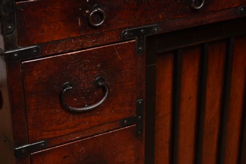 JAPANESE CHOBA TANSU MERCHANTS CHEST - ADDITIONAL PHOTO 1