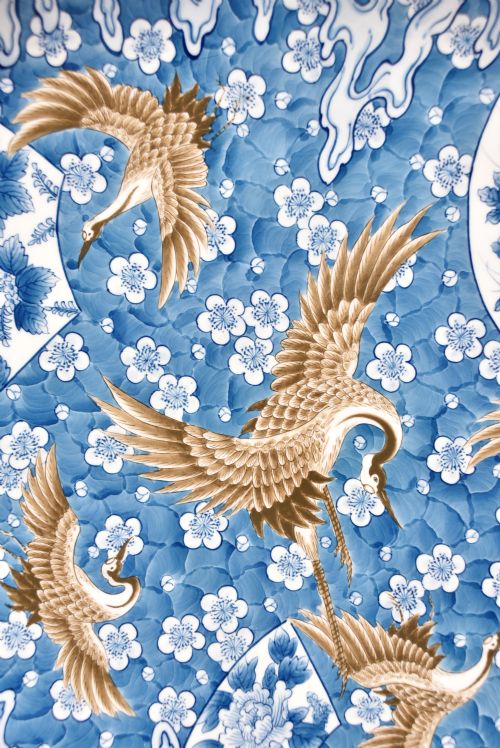 JAPANESE PORCELAIN CHARGER - ADDITIONAL PHOTO 5
