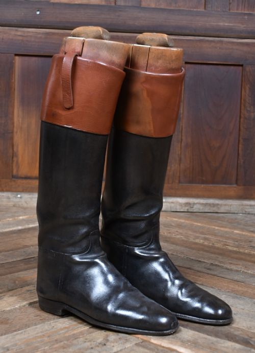 PAIR OF EDWARDIAN RIDING BOOTS WITH BOOT TREES - ADDITIONAL PHOTO 1