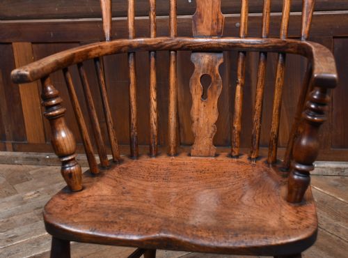 EDWARDIAN OAK AND ELM WINDSOR ARMCHAIR - ADDITIONAL PHOTO 3