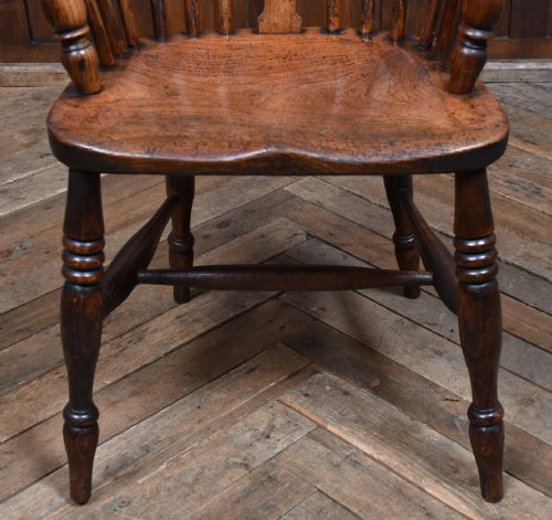 EDWARDIAN OAK AND ELM WINDSOR ARMCHAIR - ADDITIONAL PHOTO 4