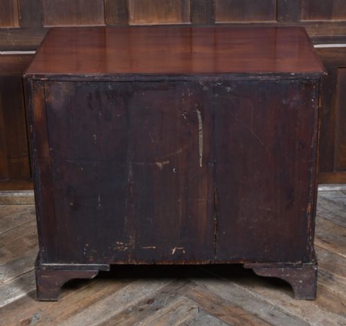 GEORGIAN MAHOGANY BACHELOR'S CHEST - ADDITIONAL PHOTO 12