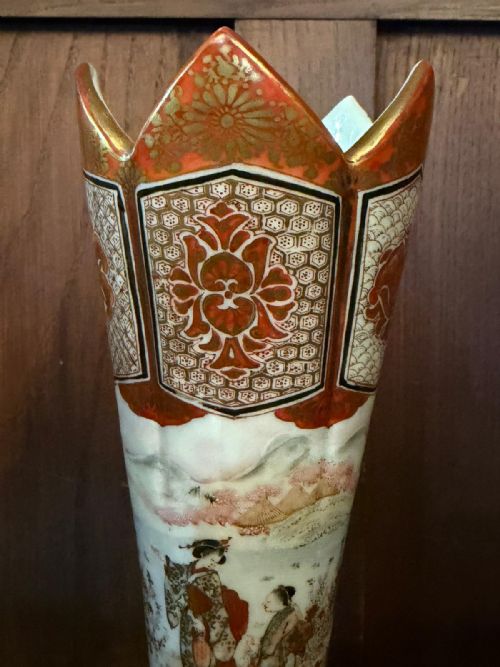 JAPANESE KUTANI VASE - ADDITIONAL PHOTO 3