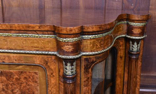 VICTORIAN WALNUT CREDENZA - ADDITIONAL PHOTO 1
