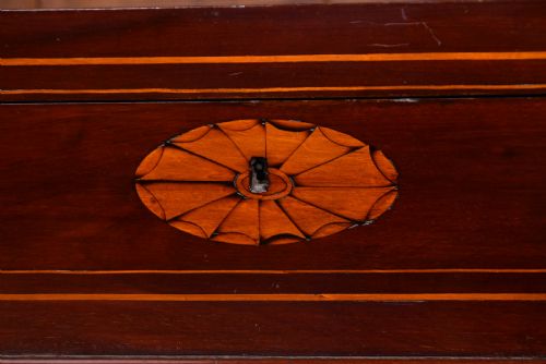 GEORGIAN MAHOGANY GENTLEMAN'S DESK - ADDITIONAL PHOTO 17