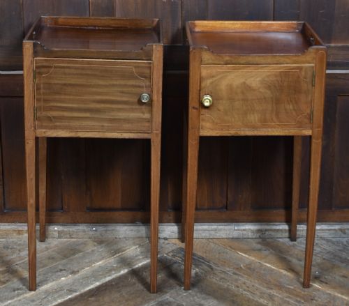 PAIR OF GEORGIAN MAHOGANY BEDSIDE POT CUPBOARDS - ADDITIONAL PHOTO 1