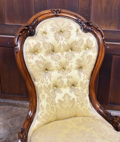 VICTORIAN WALNUT SPOON BACK NURSING CHAIR - ADDITIONAL PHOTO 1