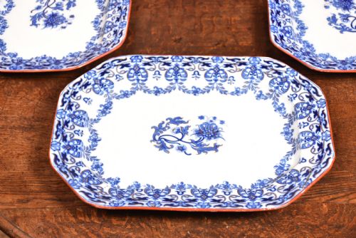 SET OF VICTORIAN OF BLUE WHITE ASHETTS - ADDITIONAL PHOTO 1