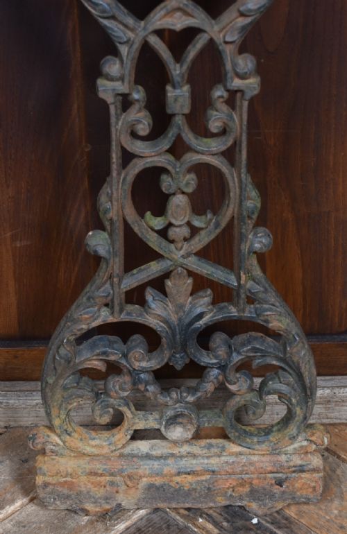 VICTORIAN CASTIRON CRUCIFIX - ADDITIONAL PHOTO 7