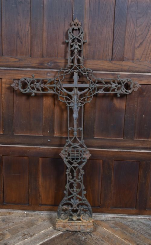 VICTORIAN CASTIRON CRUCIFIX - ADDITIONAL PHOTO 9