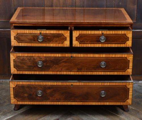 GEORGIAN MAHOGANY CHEST OF DRAWERS - ADDITIONAL PHOTO 10