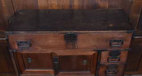 JAPANESE KEYAKI MERCHANT TANSU CHEST - ADDITIONAL PHOTO 2