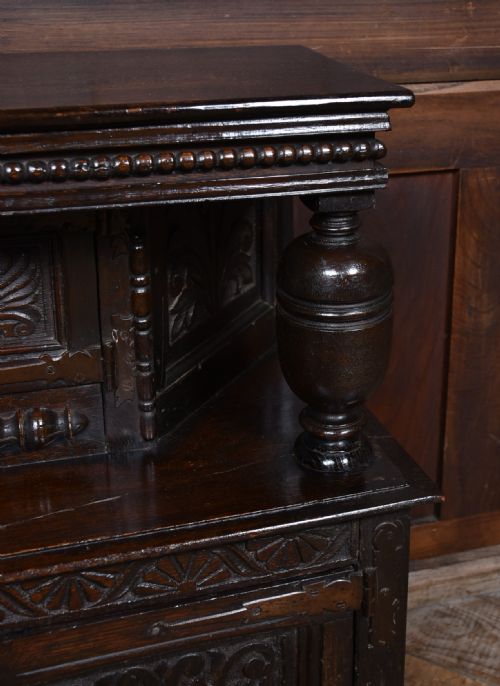 18TH CENTURY OAK MINIATURE COURT CUPBOARD - ADDITIONAL PHOTO 10