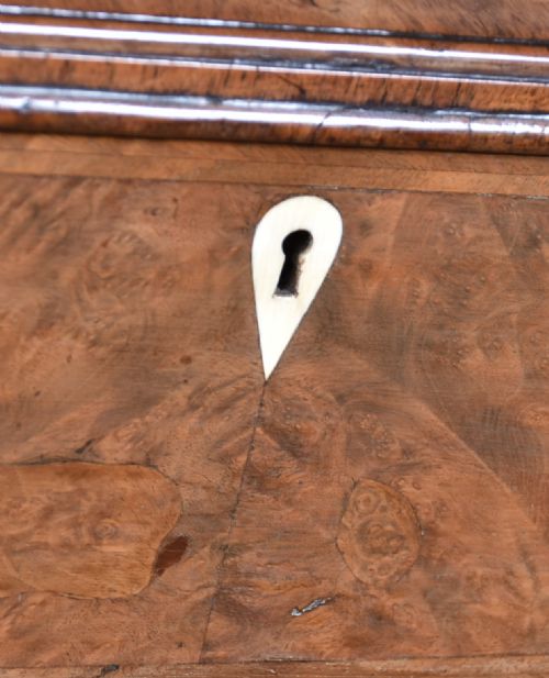 GEORGIAN WALNUT KNEE HOLE DESK - ADDITIONAL PHOTO 3
