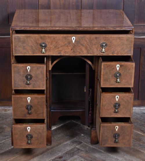 GEORGIAN WALNUT KNEE HOLE DESK - ADDITIONAL PHOTO 9