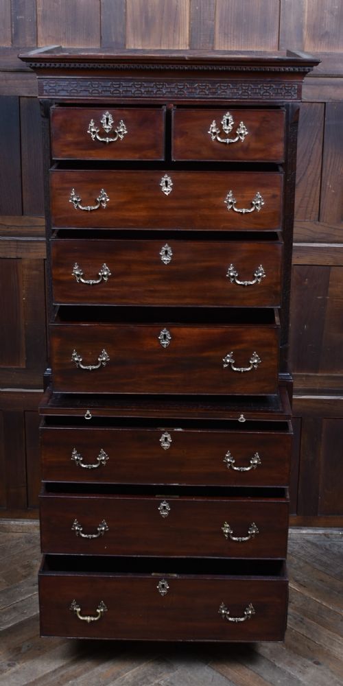 GEORGIAN MAHOGANY CHEST ON CHEST - ADDITIONAL PHOTO 7
