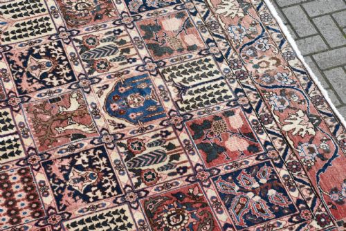 VINTAGE PERSIAN RUG - ADDITIONAL PHOTO 2