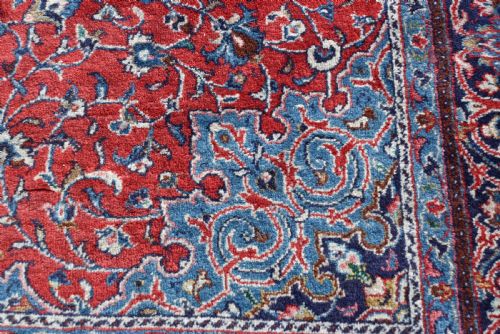 VINTAGE HANDKNOTTED RUG - ADDITIONAL PHOTO 9