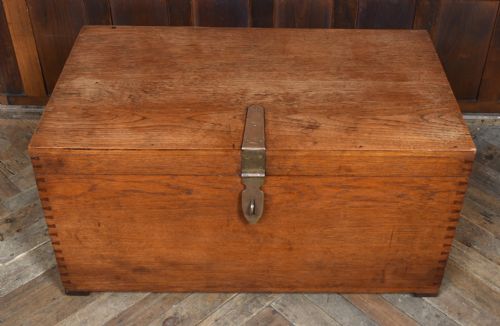 19TH CENTURY TEAK BLANKET BOX - ADDITIONAL PHOTO 4