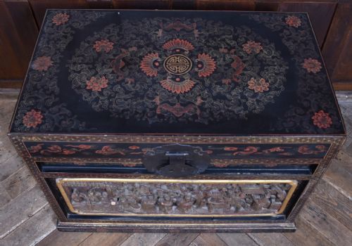 CHINESE LACQUERED TRUNK - ADDITIONAL PHOTO 2