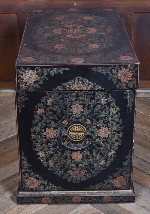 CHINESE LACQUERED TRUNK - ADDITIONAL PHOTO 10
