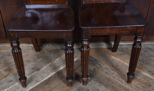 PAIR OF 19TH CENTURY MAHOGANY HALL CHAIRS - ADDITIONAL PHOTO 7
