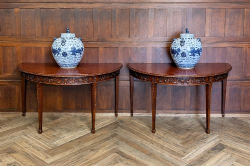 PAIR ON MAHOGANY CONSOLE TABLES - ADDITIONAL PHOTO 1