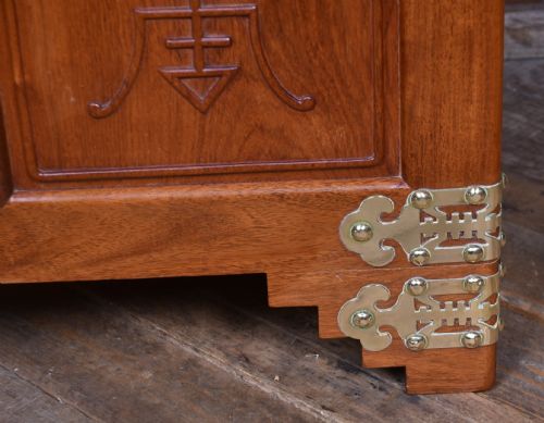 CHINESE CAMPHOR WOOD BLANKET BOX - ADDITIONAL PHOTO 3