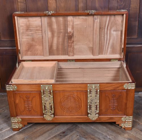 CHINESE CAMPHOR WOOD BLANKET BOX - ADDITIONAL PHOTO 7