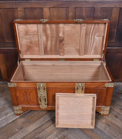 CHINESE CAMPHOR WOOD BLANKET BOX - ADDITIONAL PHOTO 11