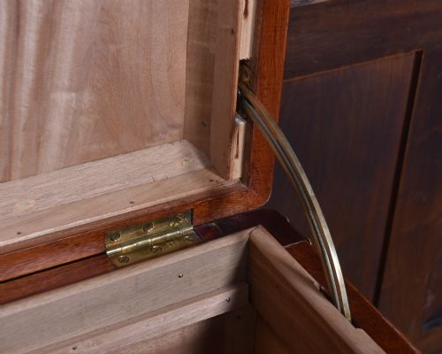 CHINESE CAMPHOR WOOD BLANKET BOX - ADDITIONAL PHOTO 14