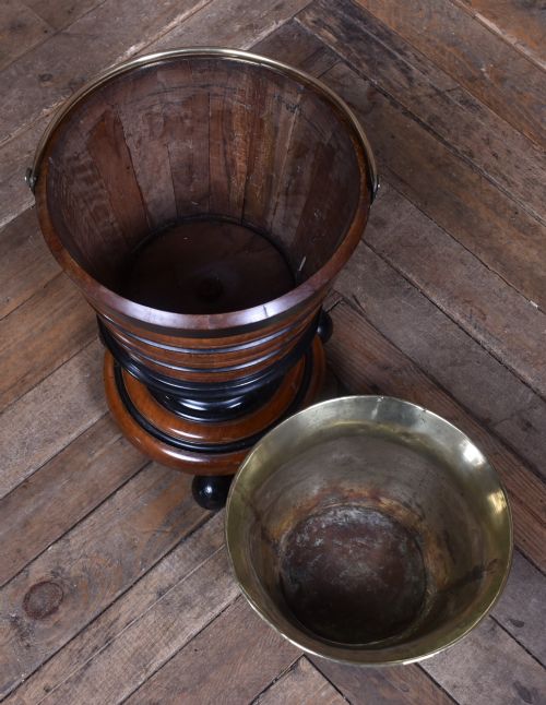 EARLY 19TH CENTURY DUTCH 'TEESTOOF' BUCKET - ADDITIONAL PHOTO 5