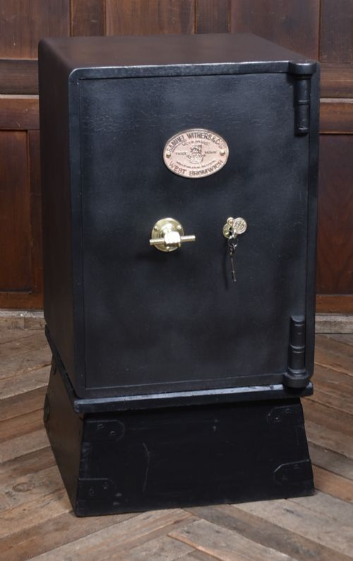 samuel withers co safe - CATEGORY: ANTIQUE MISCELLANEOUS - DATED 1900