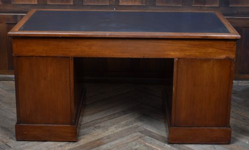 EDWARDIAN MAHOGANY KNEE HOLE DESK - ADDITIONAL PHOTO 6