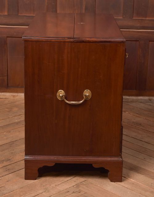 GEORGIAN MAHOGANY BACHELORS CHEST OF DRAWERS - ADDITIONAL PHOTO 1