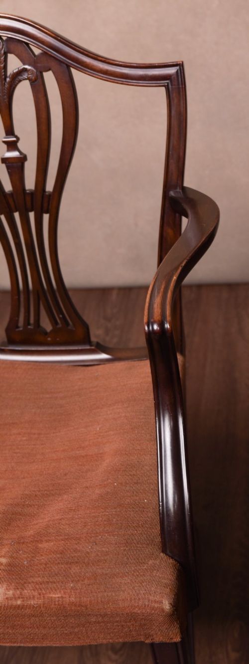 CARVED HEPPLEWHITESTYLE DINING CHAIRS SET OF EIGHT - ADDITIONAL PHOTO 5