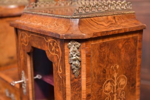 FRENCH WALNUT LADYS WRITING DESK - ADDITIONAL PHOTO 9