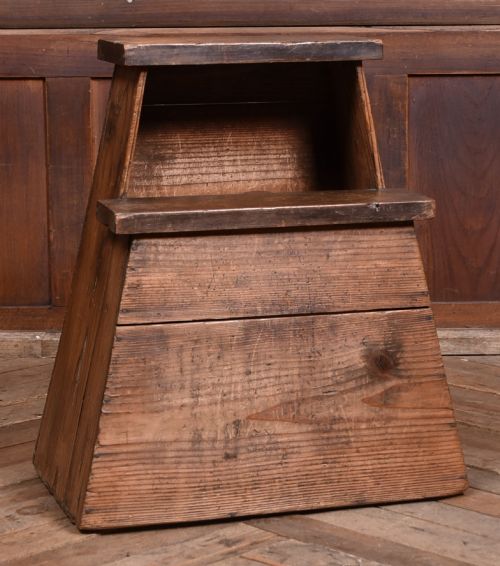 JAPANESE STREETVENDOR STOOL - ADDITIONAL PHOTO 1