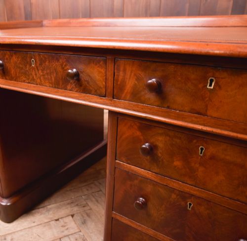 VICTORIAN MAHOGANY DESK WITH LEATHER TOP - ADDITIONAL PHOTO 1
