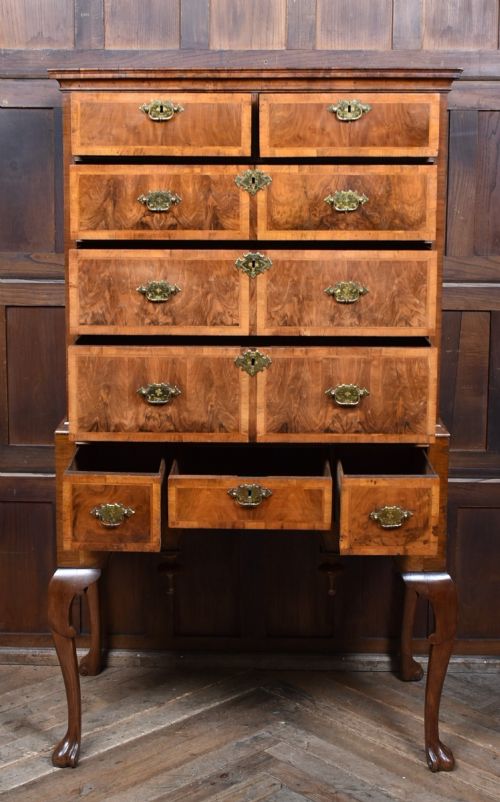 18TH CENTURY WALNUT CHEST ON STAND - ADDITIONAL PHOTO 1