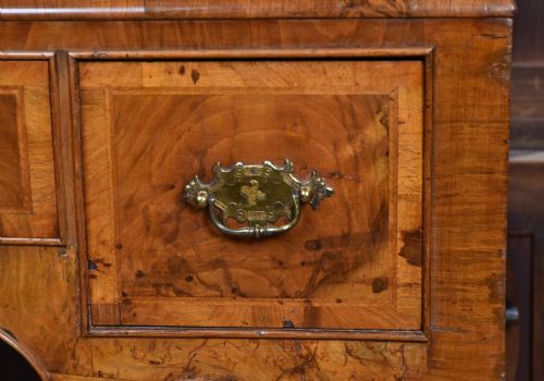 18TH CENTURY WALNUT CHEST ON STAND - ADDITIONAL PHOTO 6