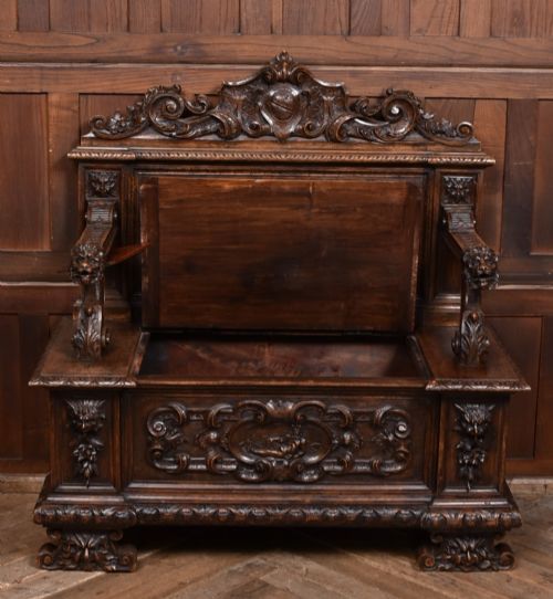 19TH CENTURY ITALIAN CARVED WALNUT CASSAPANCA BENCH - ADDITIONAL PHOTO 6