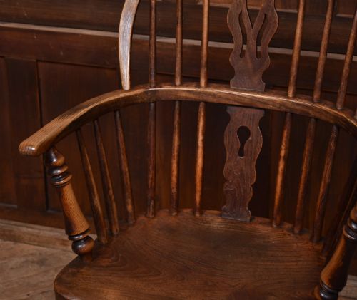 19THCENTURY OAK ELM WINDSOR ARMCHAIR - ADDITIONAL PHOTO 2