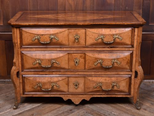 french 18thcentury commode chest of drawers - CATEGORY: ANTIQUE CHEST OF DRAWERS - DATED 18TH CENTURY